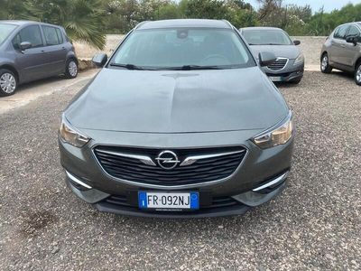 Usata Opel Insignia S 135 CV (99 kW) 2018 Oro Station wagon