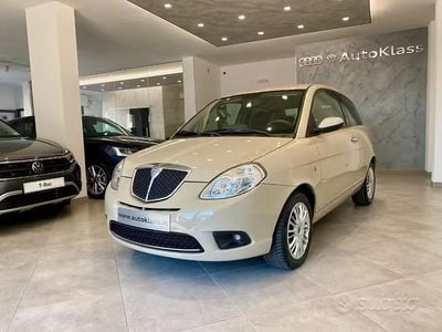 Usata Lancia Ypsilon 60 CV (44 kW) 2009 Beige Utilitaria