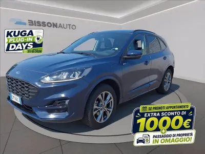 Usata Ford Kuga ST-Line 225 CV (165 kW) 2023 Blu blazer SUV
