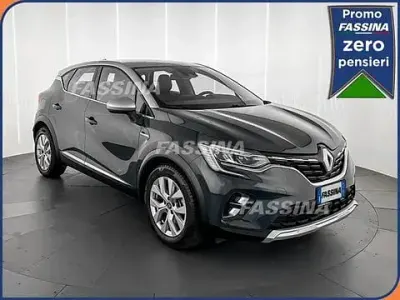 Usata Renault Captur Intens 159 CV (116 kW) 2020 Grigio SUV