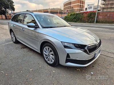 Usata Skoda Octavia Selection 150 CV (110 kW) 2024 Grigio Station wagon