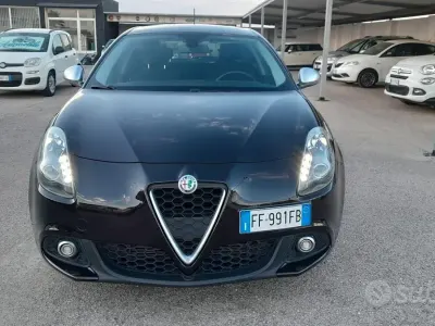 Usata Alfa Romeo Giulietta Super 120 CV (88 kW) 2016 Nero Utilitaria