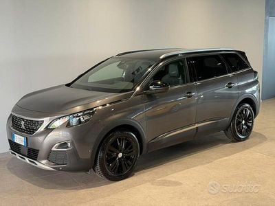 Usata Peugeot 5008 GT-line 131 CV (96 kW) 2019 Grigio SUV