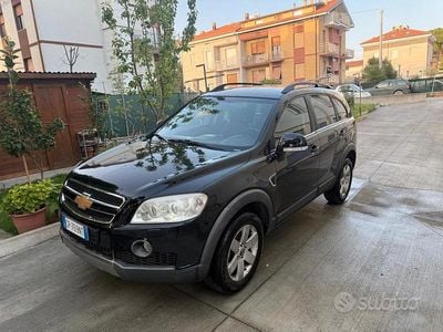 Usata Chevrolet Captiva LS 150 CV (110 kW) 2007 Nero SUV