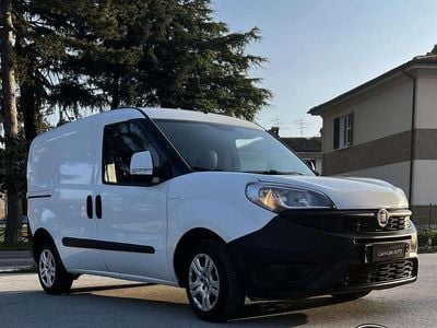 Usata Fiat Doblò 105 CV (77 kW) 2017 Bianco Monovolume
