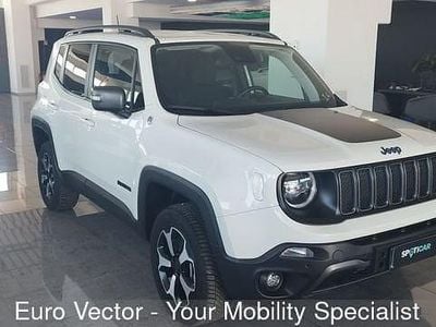 Usata Jeep Renegade Trailhawk 241 CV (177 kW) 2021 Bianco SUV