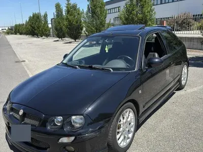 Usata MG ZR 103 CV (75 kW) 2003 Nero Utilitaria