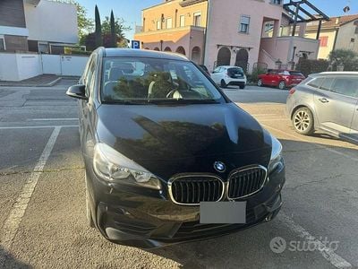Begagnad BMW 218 Comfort Edition 2018 Svart Kombi
