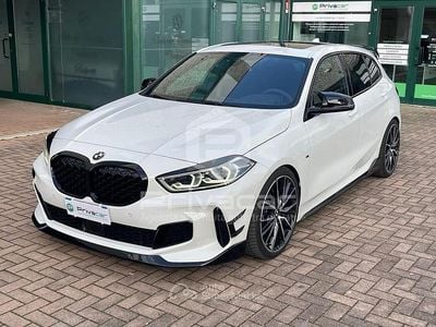Begagnad BMW M135 Comfort Edition 306 HK (225 kW) 2019 Vit Halvkombi