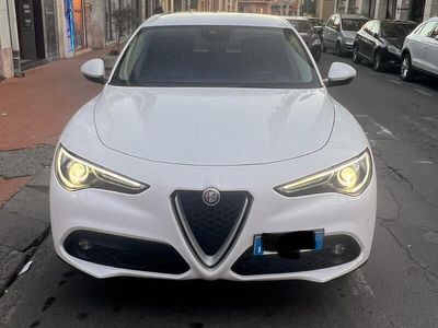 usata Alfa Romeo Stelvio Stelvio 2.2 Turbodiesel 180 CV AT8 RWD Super