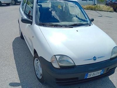 Usata Fiat 600 54 CV (39 kW) 2006 Bianco Utilitaria
