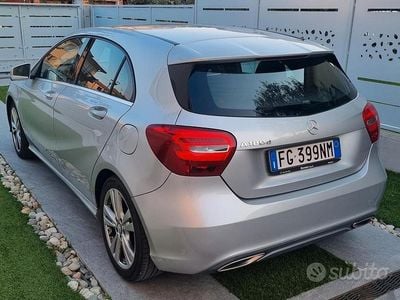 Usata Mercedes CLA180 108 CV (79 kW) 2017 Grigio Berlina