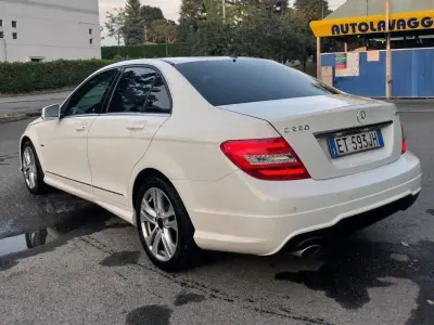 Usata Mercedes 220 238 CV (175 kW) 2013 Bianco Berlina