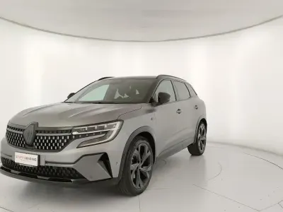 Usata Renault Austral Techno Esprit Alpine 199 CV (146 kW) 2023 Grigio SUV