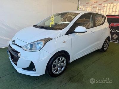 Usata Hyundai i10 70 CV (51 kW) 2017 Bianco Utilitaria