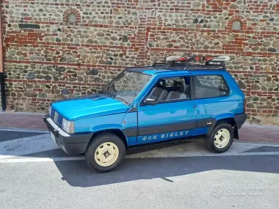 Usata Fiat Panda 50 CV (36 kW) 1989 Bluazzurro