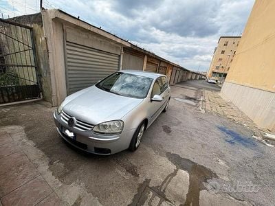 Usata VW Golf IV 105 CV (77 kW) 2005 Grigio Berlina