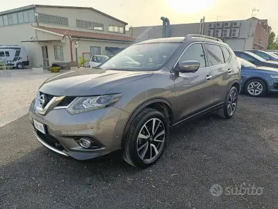 Usata Nissan X-Trail Tekna 131 CV (96 kW) 2016 Grigio SUV
