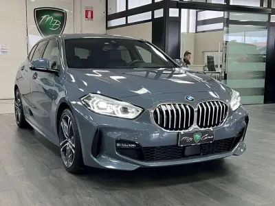 Usata BMW 118 M Sport 150 CV (110 kW) 2020 Blu/azzurro Utilitaria