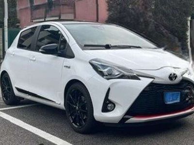 usata Toyota Yaris Hybrid 