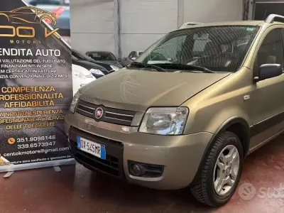 Usata Fiat Panda Climbing 60 CV (44 kW) 2009 Beige Utilitaria