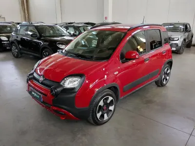 Usata Fiat Panda Cross Cross 70 CV (51 kW) 2024 Rosso Utilitaria