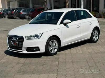 Usata Audi A1 Design 90 CV (66 kW) 2016 Bianco Utilitaria