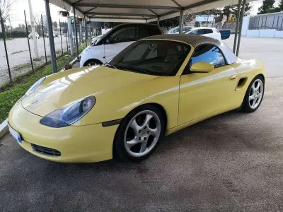 Usata Porsche Boxster 204 CV (150 kW) 1999 Giallo Cabrio