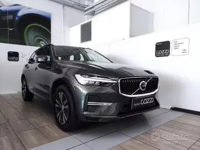 Usata Volvo XC60 Momentum 197 CV (144 kW) 2021 Grigio SUV