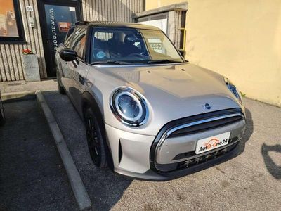 Usata Mini Cooper Business 136 CV (100 kW) 2023 Grigio selenite metallizzato Utilitaria