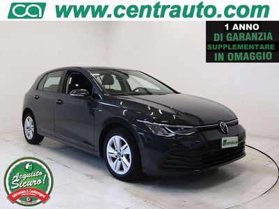 Usata VW Golf VIII Life 116 CV (85 kW) 2021 Grigio Berlina