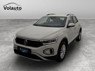 Usata VW T-Roc Life 110 CV (80 kW) 2022 Giallo SUV