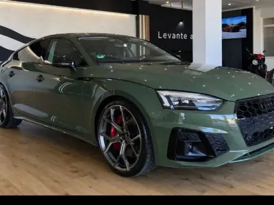Usata Audi A5 Sportback Competition 163 CV (119 kW) 2023 Verde distretto Utilitaria