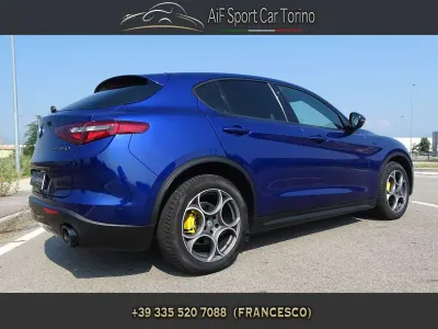 Usata Alfa Romeo Stelvio Sprint 190 CV (139 kW) 2022 Blu anodizzato SUV