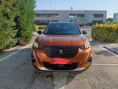 Usata Peugeot 2008 GT-line 131 CV (96 kW) 2020 Giallo SUV