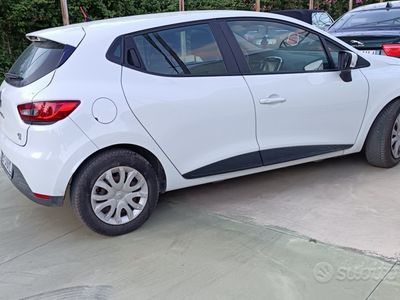Usata Renault Clio IV 75 CV (55 kW) 2015 Bianco Berlina