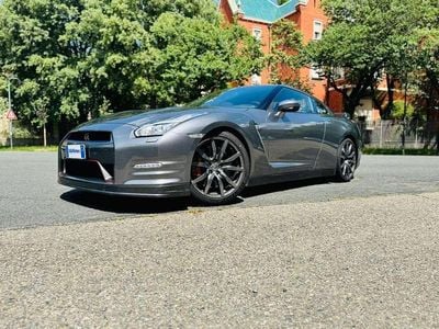 Usata Nissan GT-R Premium Edition 549 CV (403 kW) 2014 Grigio scuro Coupé