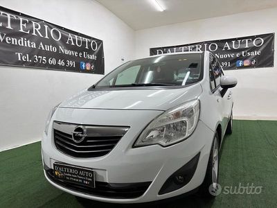 Usata Opel Meriva 110 CV (80 kW) 2011 Bianco Monovolume
