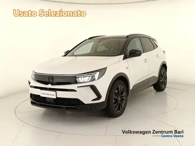 Usata Opel Grandland X GS Line 131 CV (96 kW) 2022 Bianco SUV