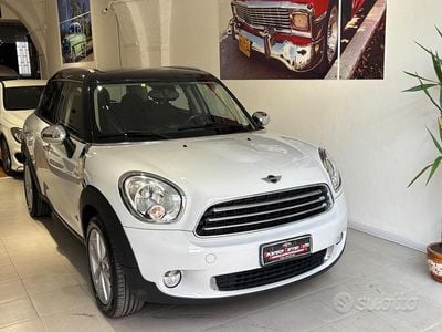 Usata Mini Cooper D 111 CV (81 kW) 2014 Bianco Utilitaria