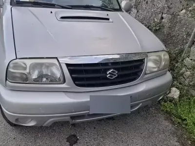 Usata Suzuki Vitara 109 CV (80 kW) 2005 Grigio SUV