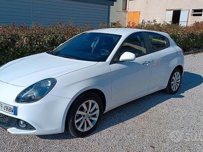 Usata Alfa Romeo Giulietta 120 CV (88 kW) 2016 Bianco Utilitaria