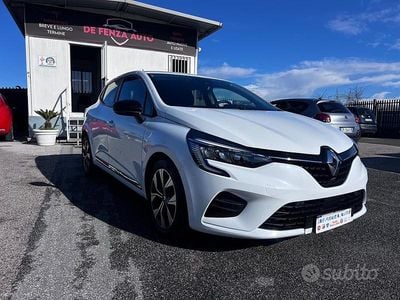 Usata Renault Clio V Evolution 101 CV (74 kW) 2023 Bianco Berlina