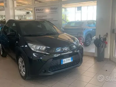 Usata Toyota Aygo X Active 72 CV (52 kW) 2025 Nero SUV