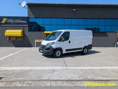 Usata Fiat Ducato 120 CV (88 kW) 2022 Bianco / pastello Furgone