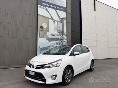 Usata Toyota Verso Style 112 CV (82 kW) 2014 Bianco Monovolume