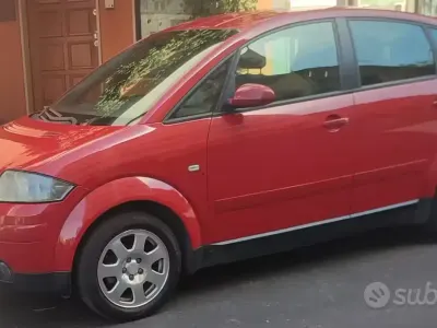 Usata Audi A2 75 CV (55 kW) 2002 Rosso Utilitaria