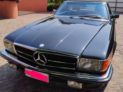 Käytetty Mercedes SL300 188 HP (138 kW) 1986 Musta Avoauto