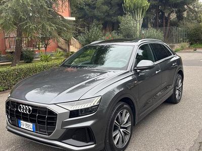 Usata Audi Q8 S-Line 285 CV (209 kW) 2019 Grigio SUV