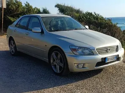 Usata Lexus IS200 155 CV (114 kW) 1999 Grigio Berlina